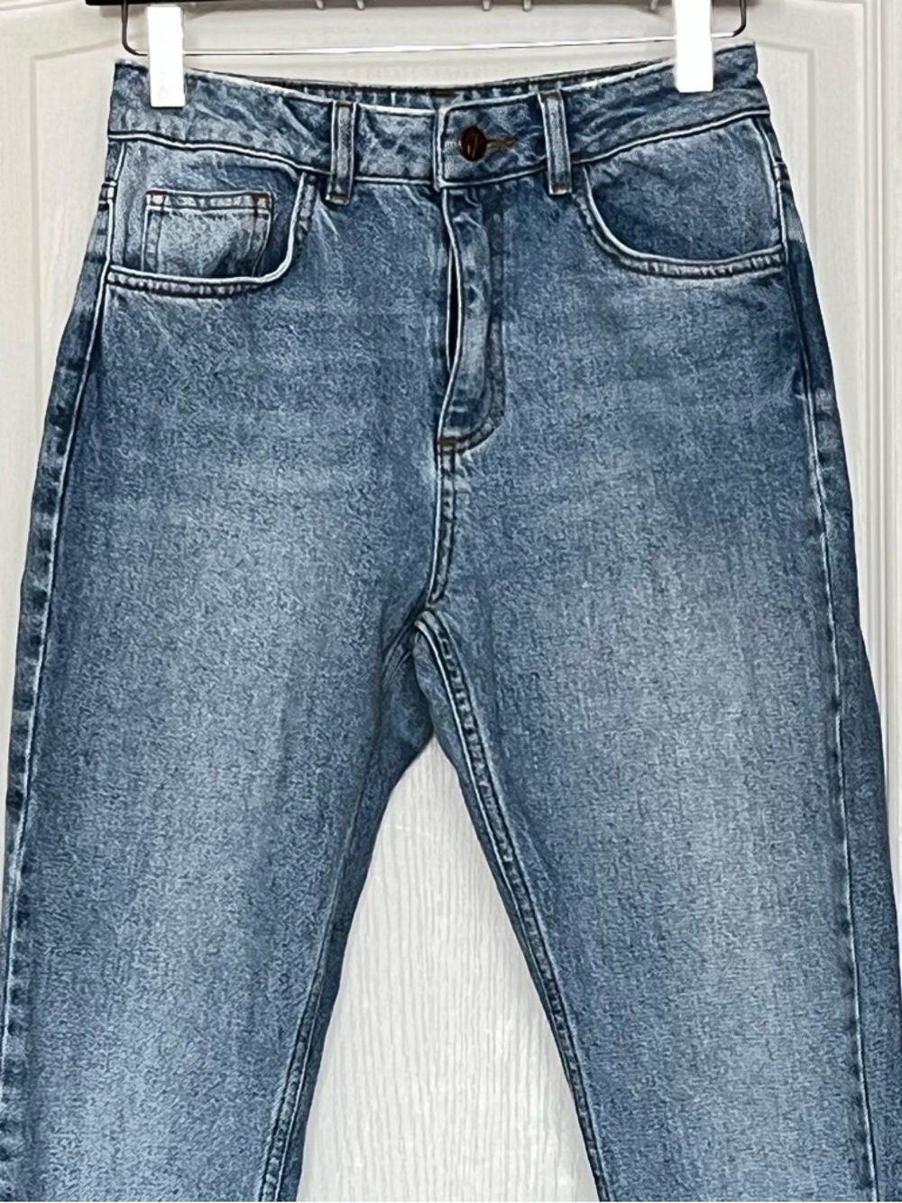 Reclaimed Vintage ASOS Light Wash Mom Jeans Sz 24 Straight Leg 90s Style Y2K - Picture 2 of 15